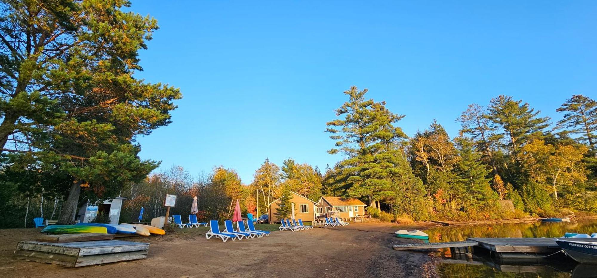 Parkway Cottage Resort And Trading Post Dwight المظهر الخارجي الصورة