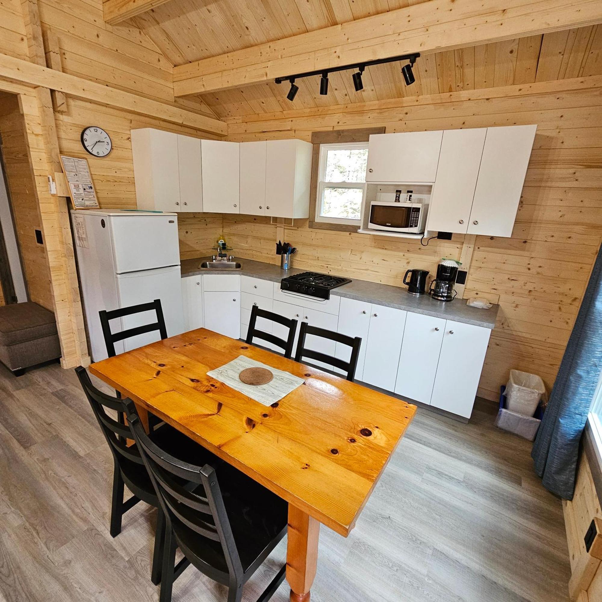Parkway Cottage Resort And Trading Post Dwight المظهر الخارجي الصورة