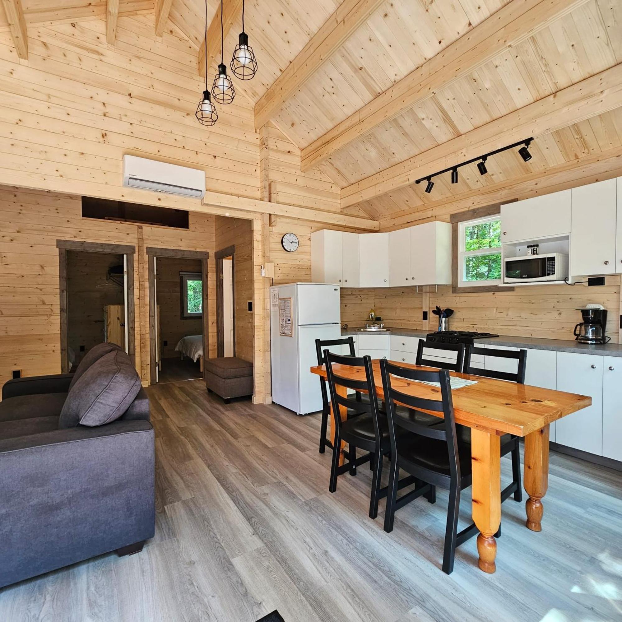 Parkway Cottage Resort And Trading Post Dwight المظهر الخارجي الصورة