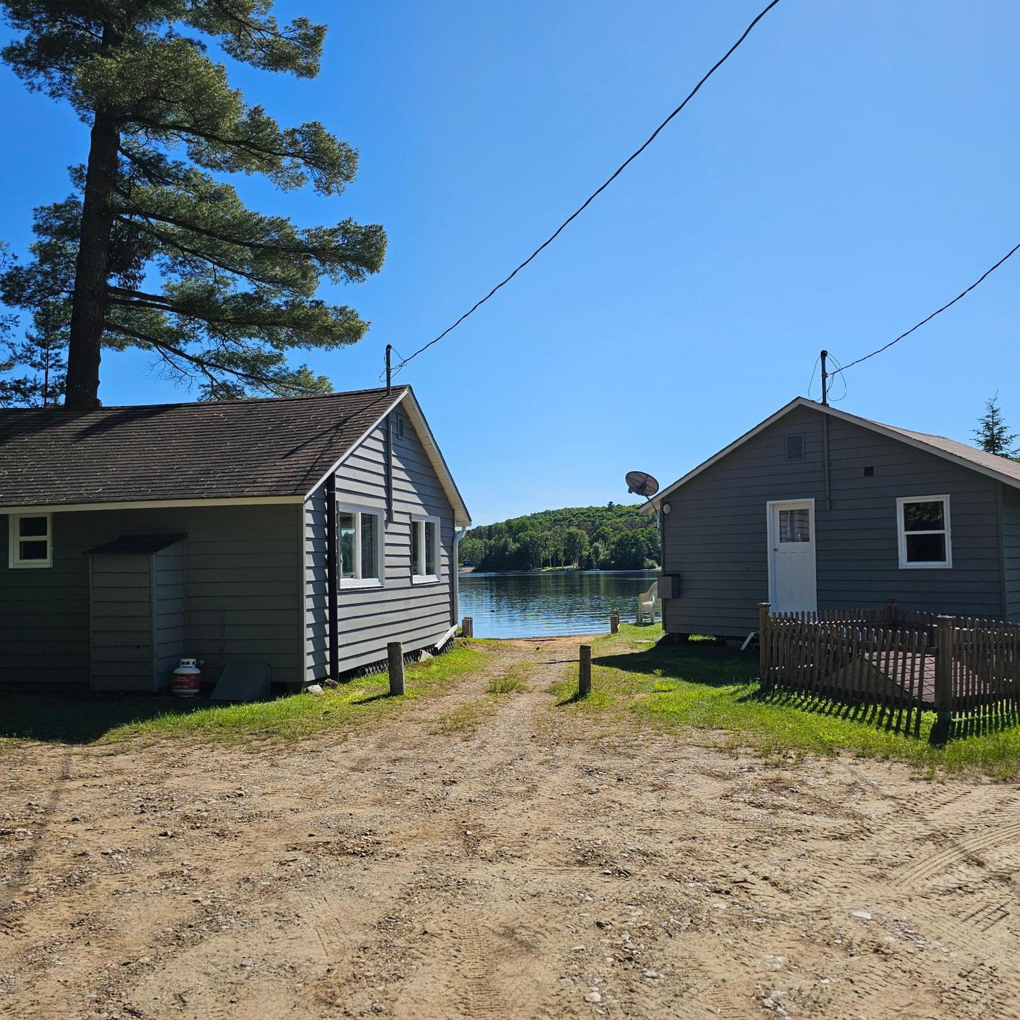 Parkway Cottage Resort And Trading Post Dwight المظهر الخارجي الصورة
